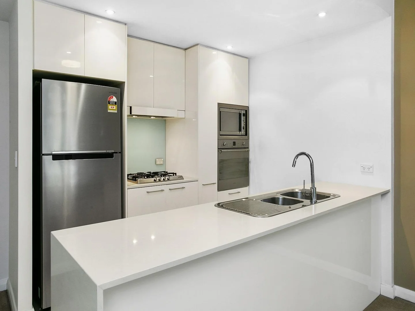 B301/4 Duntroon Avenue, St Leonards NSW 2065 photo 2