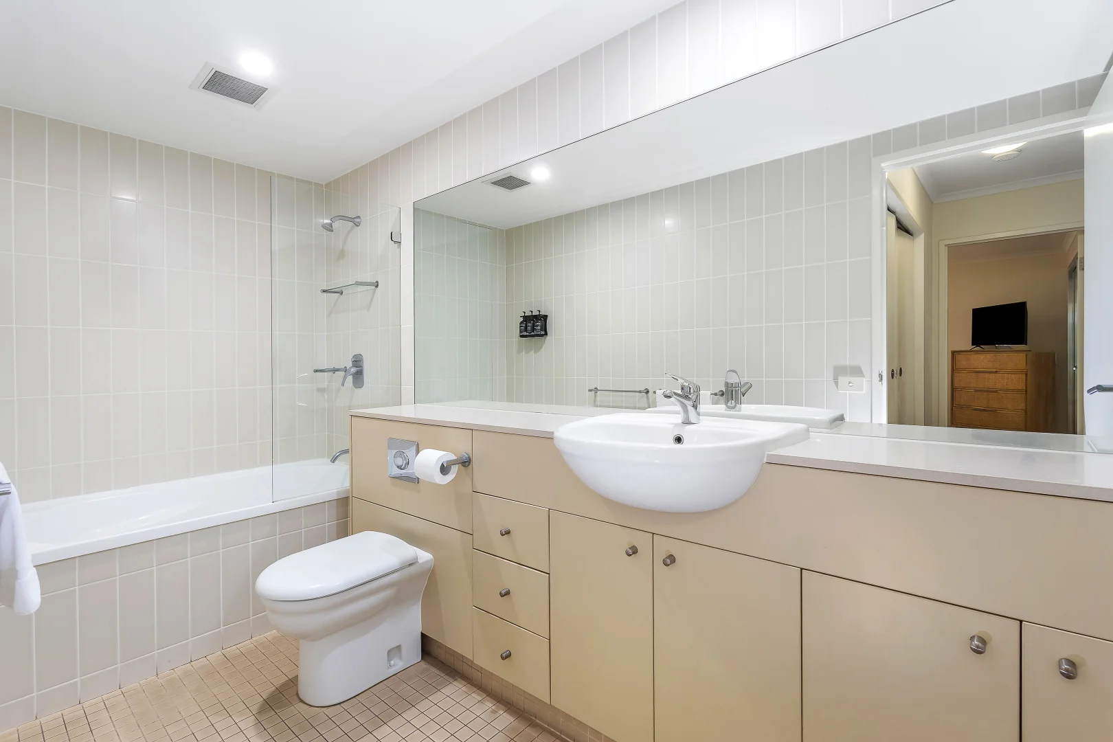 Additional image 11 of 101/1a Tomaree Street, Nelson Bay NSW 2315