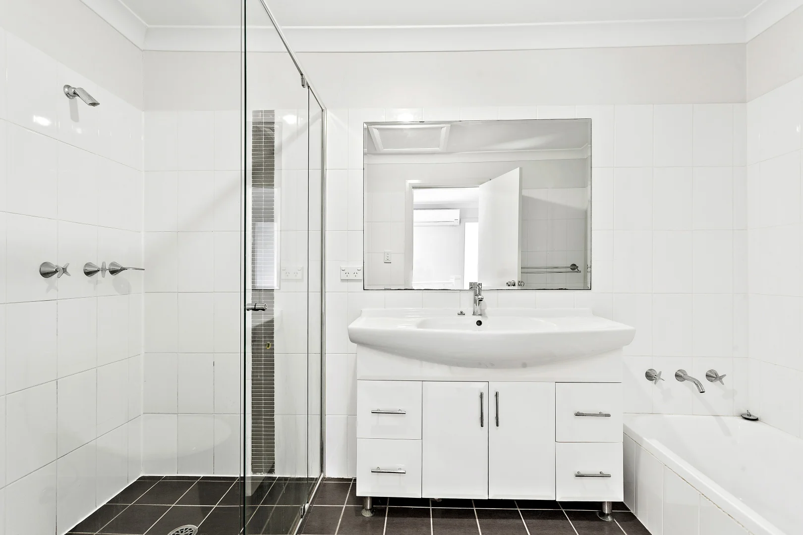 Additional image 7 of 2/14 England Street, West Wollongong NSW 2500