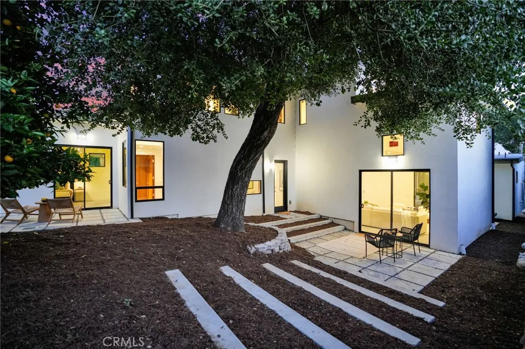 Additional image 126 of 325 W Grandview Avenue, Sierra Madre, CA 91024