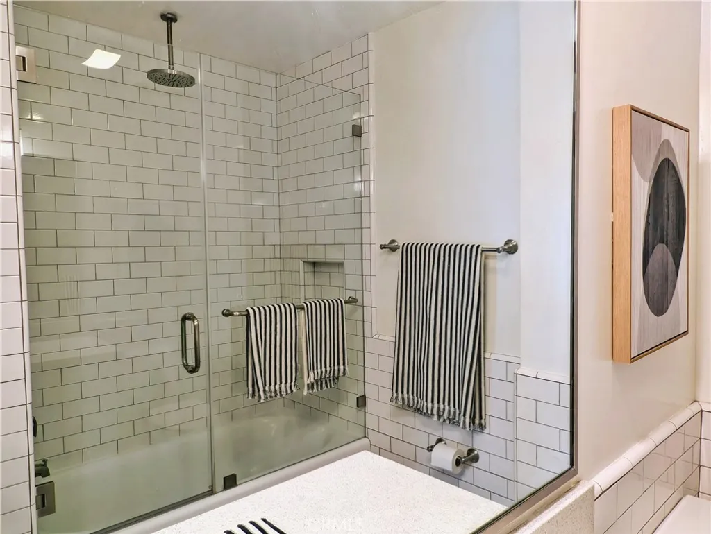 Additional image 17 of 970 Palm Avenue Unit 215, West Hollywood, CA 90069