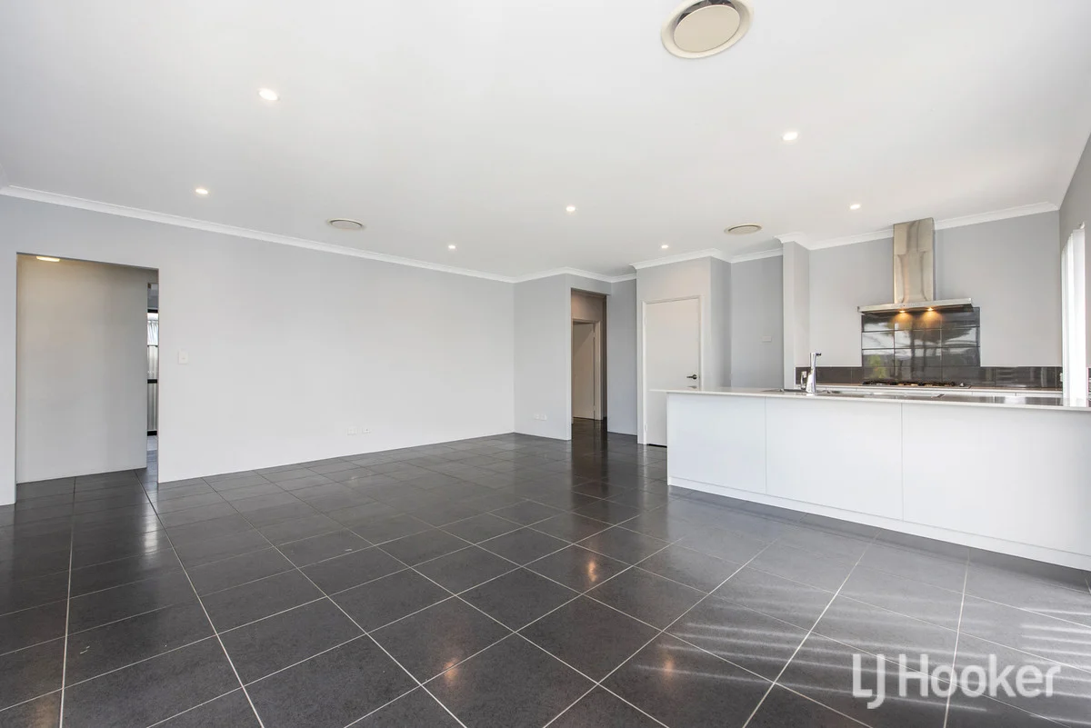 Additional image 10 of 11 Lockhart Street, Coodanup WA 6210