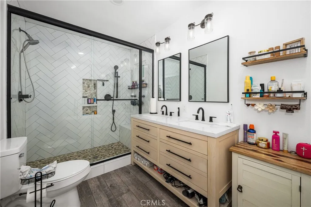 Additional image 97 of 3246 N Marwick Ave, Long Beach, CA 90808