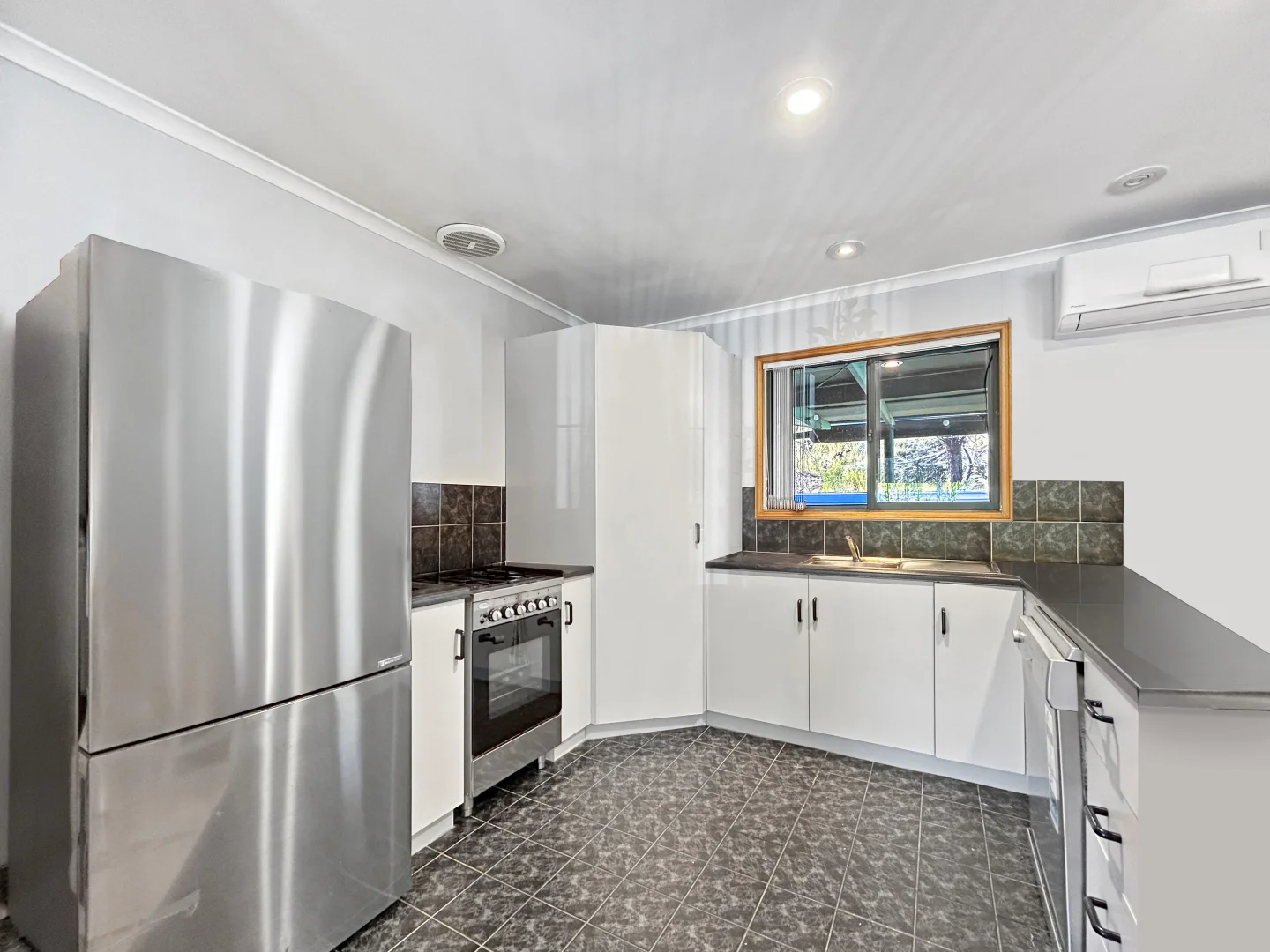 Additional image 3 of 13 Gilbert Place, Larapinta NT 0875