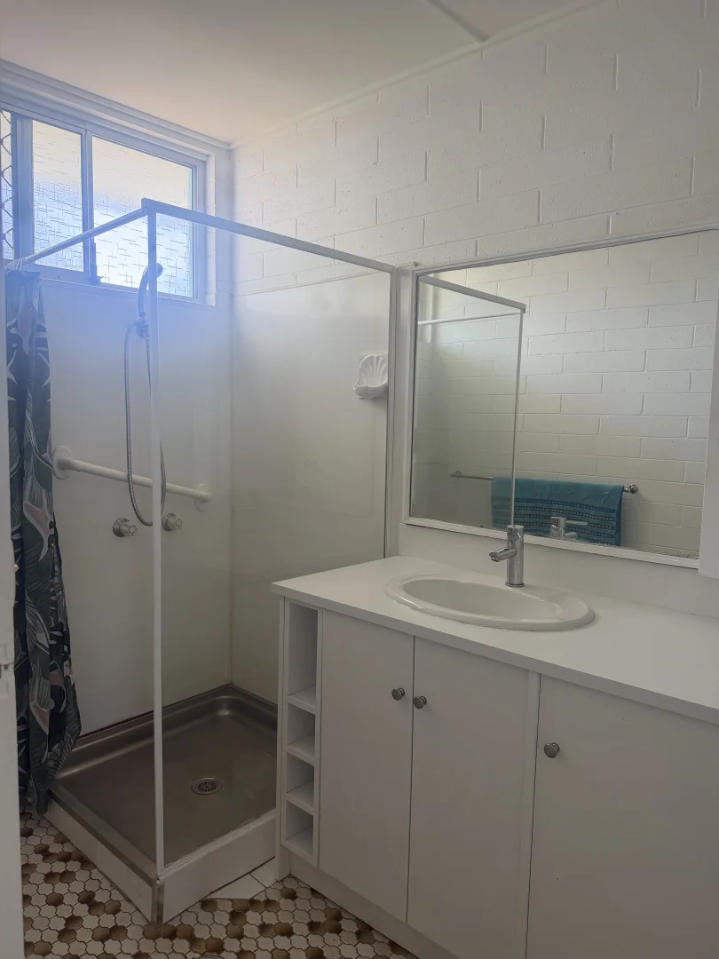 Additional image 9 of 2/19 Robert Street, Labrador QLD 4215