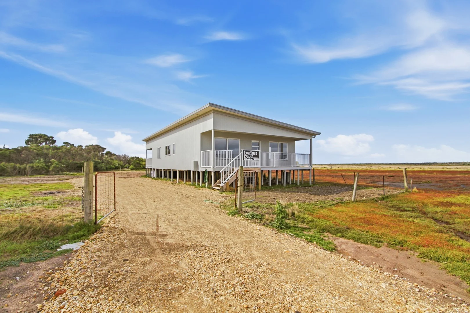 16 Foreshore Road, McLoughlins Beach VIC 3874