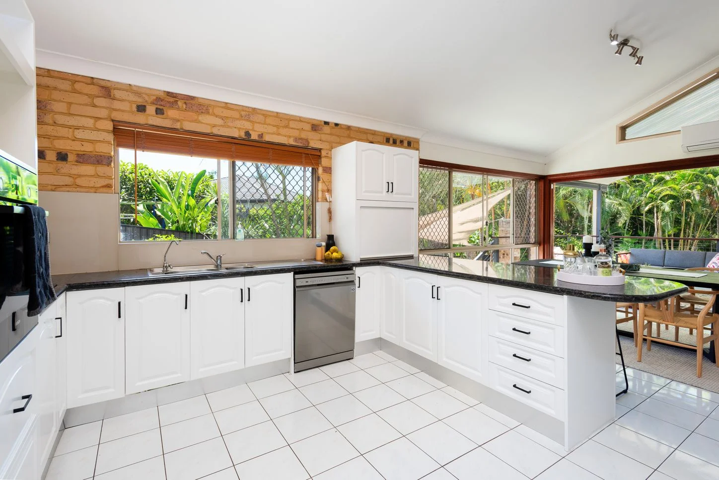 Additional image 3 of 14 Inverness Way, Parkwood QLD 4214