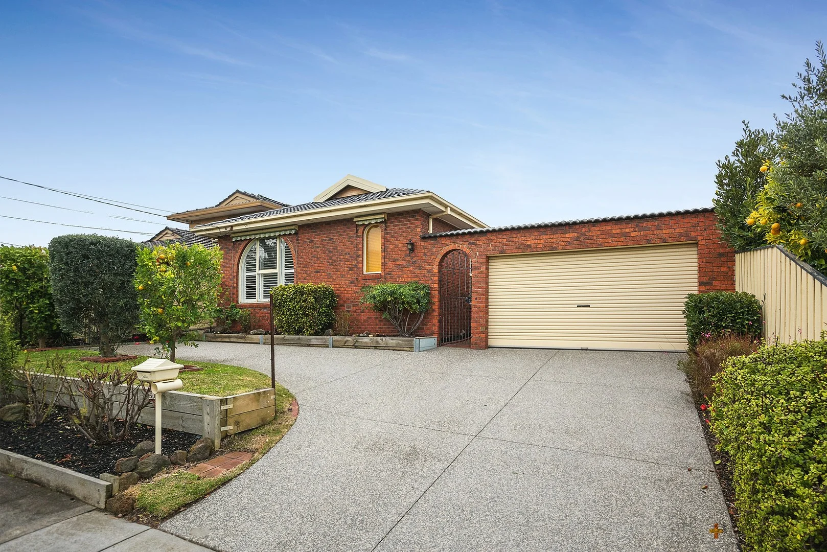50 Snowdon Drive, Cheltenham VIC 3192