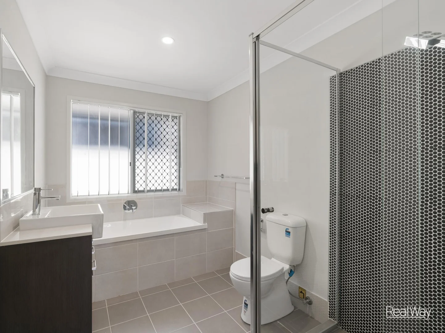 Additional image 8 of 249C Herries Street, Newtown QLD 4350