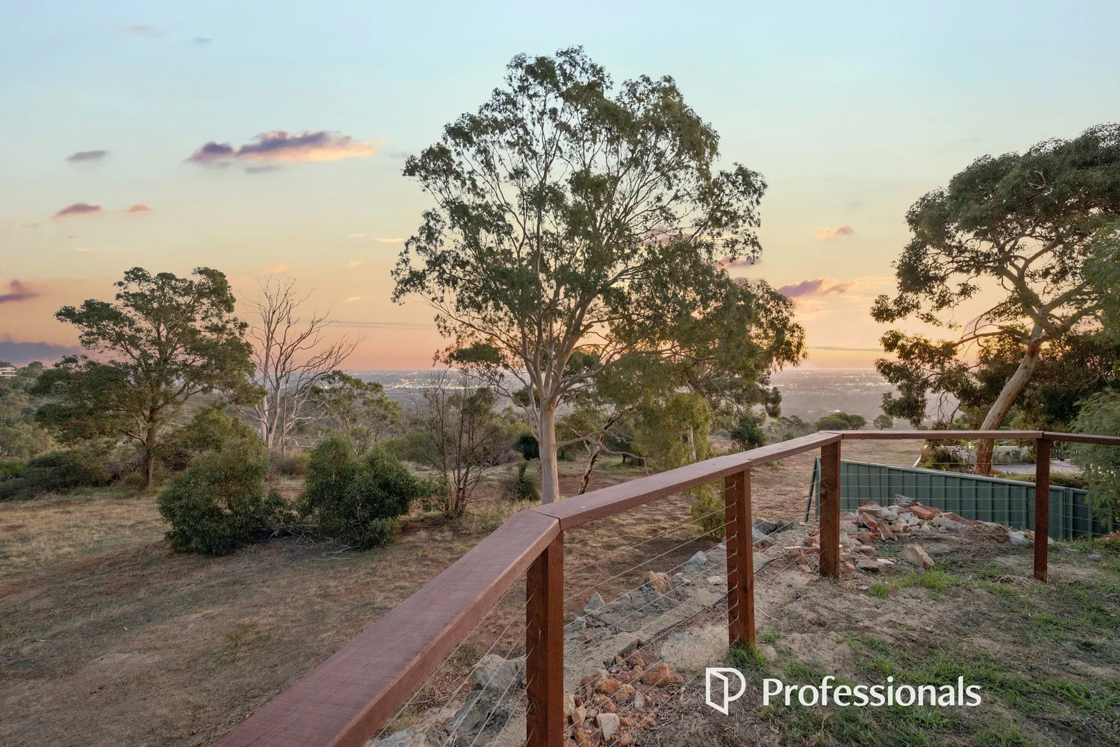 Additional image 34 of 1 High Peak Place, Lesmurdie WA 6076