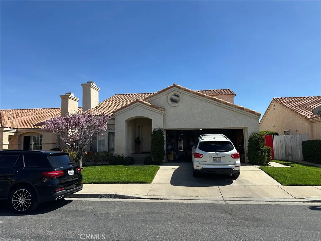 37730 Scomar St, Palmdale, CA 93550 photo 2