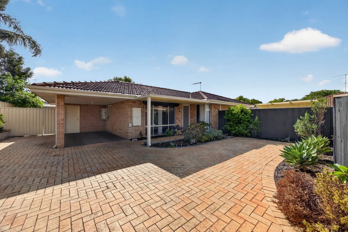 2/17 Nightingale Place, Greenfields WA 6210