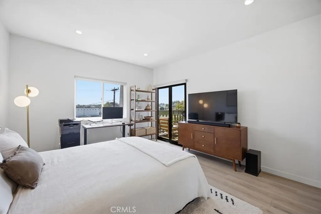 Additional image 16 of 215 W Palm Avenue Unit 301, El Segundo, CA 90245