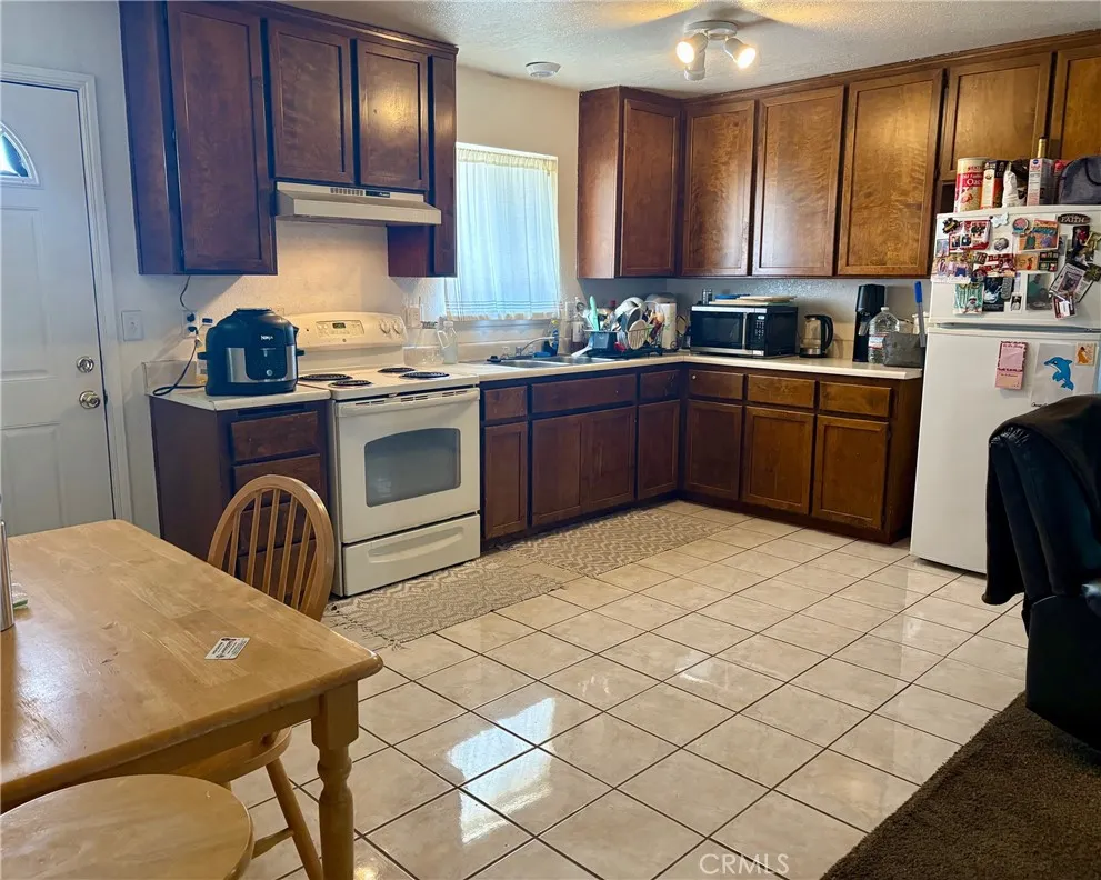 Additional image 61 of 17185 Fremontia Street, Hesperia, CA 92345