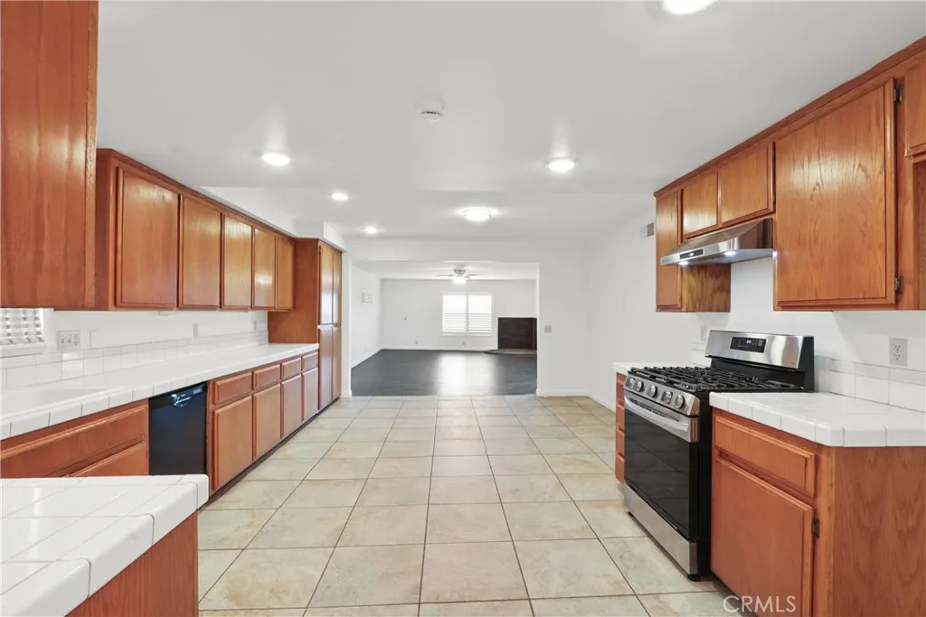 Additional image 26 of 121 S Connie Circle, Anaheim, CA 92806