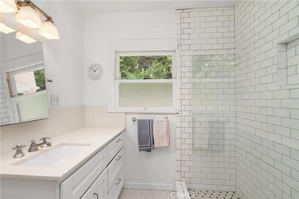 Additional image 20 of 2364 Canyon Drive, Los Angeles, CA 90068