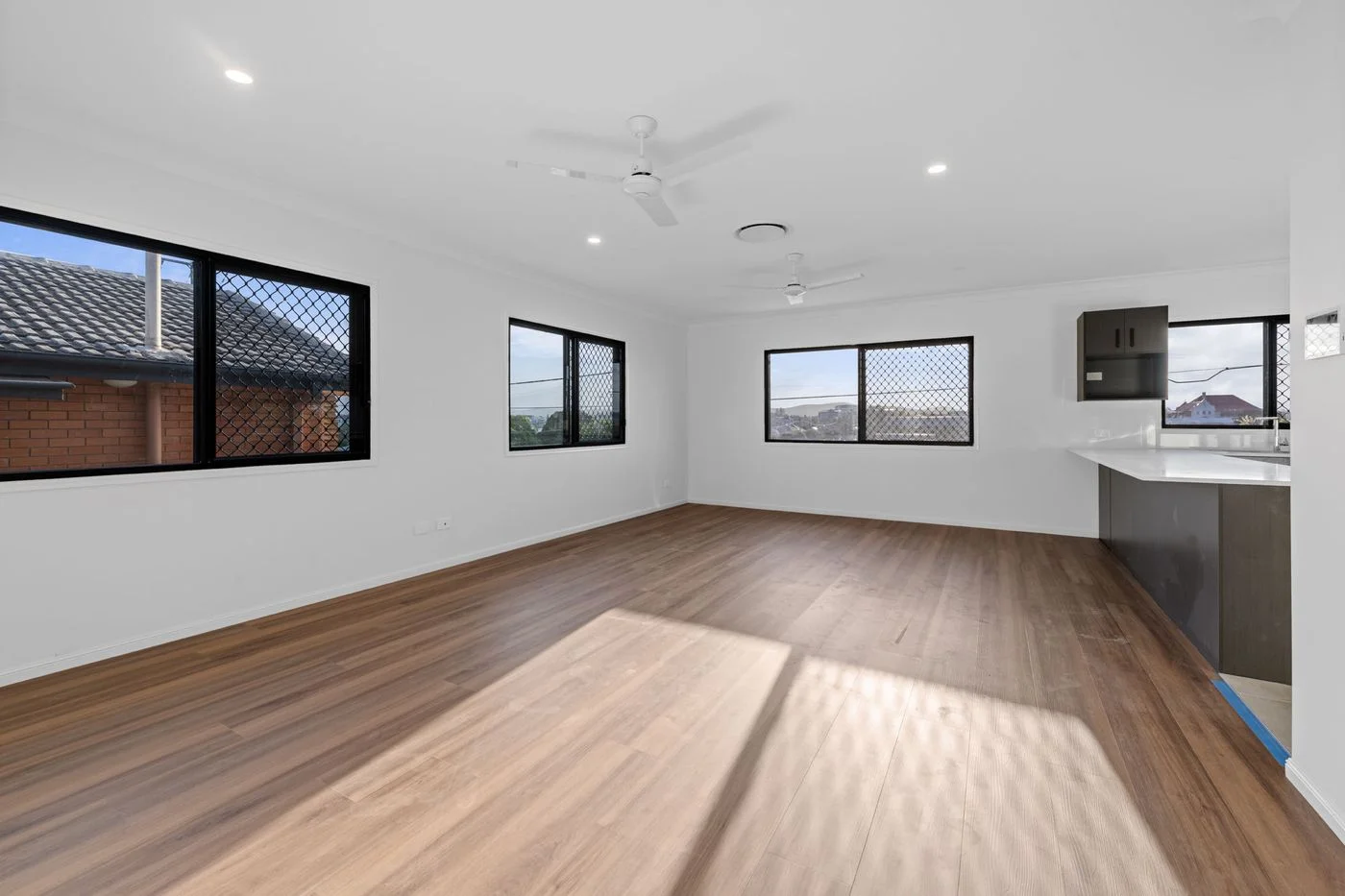 Additional image 3 of 1/169 Hudson Rd, Wooloowin QLD 4030