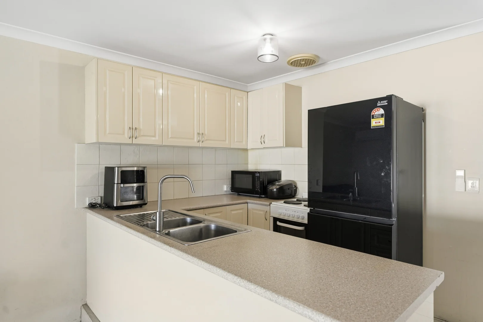 Additional image 4 of 70 Strawberry Drive, Seville Grove WA 6112
