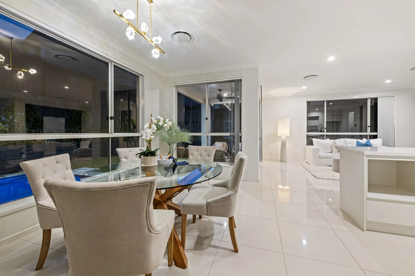 47 Levy Circuit, Bridgeman Downs QLD 4035 photo 2