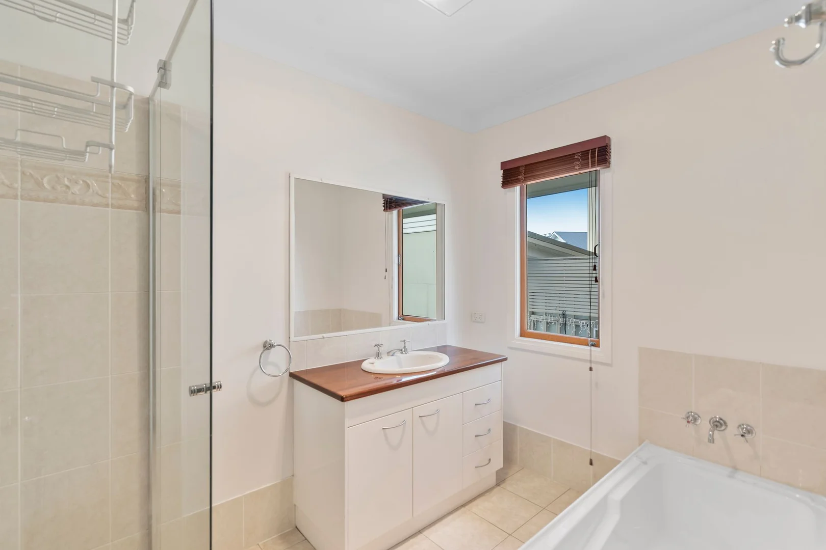 Additional image 15 of 104 Sirius Street, Coorparoo QLD 4151