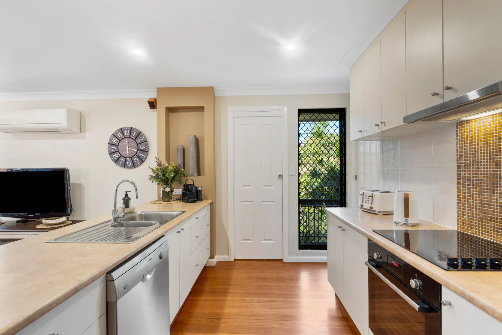 Additional image 5 of 3 Pacific Ave, Elanora QLD 4221