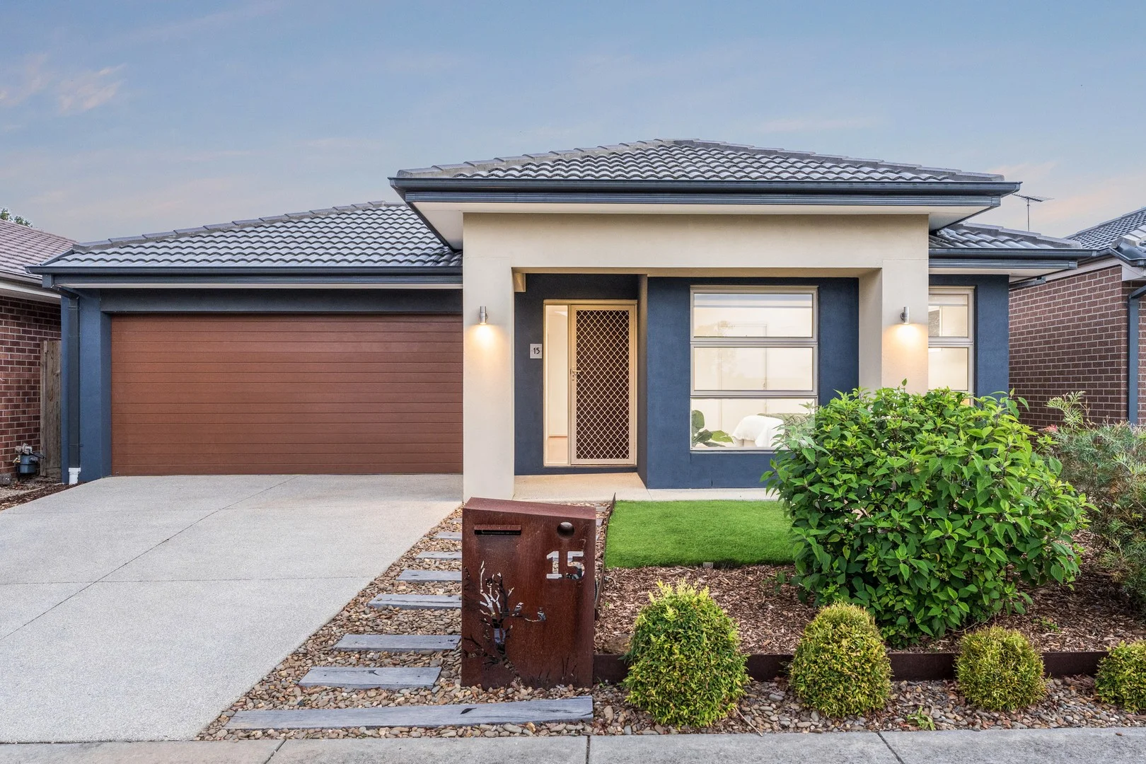 15 Whitfords Drive, Armstrong Creek VIC 3217