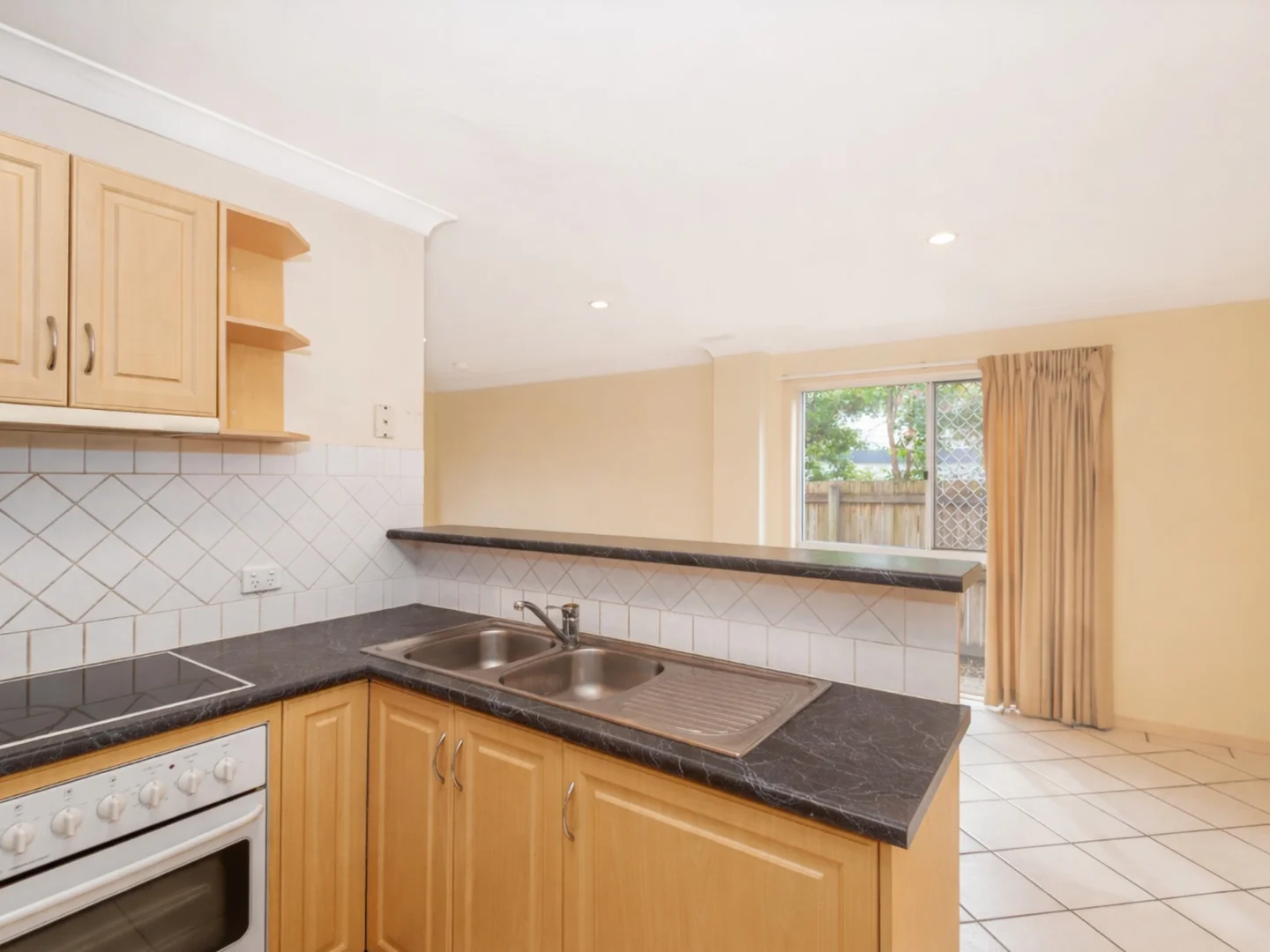 Additional image 4 of 1/177 Riding Road, Balmoral QLD 4171