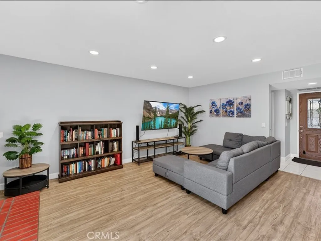 Additional image 15 of 5442 Villa Way Unit 4, Cypress, CA 90630