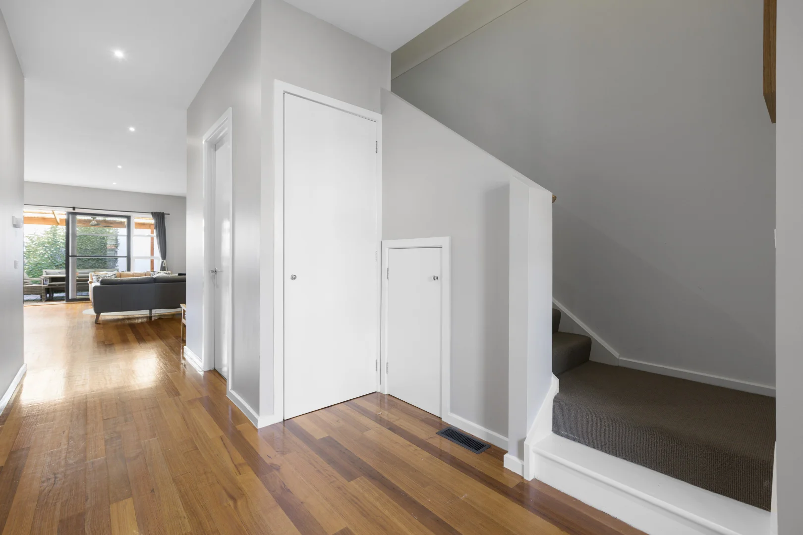Additional image 8 of 18/9-11 Manikato Avenue, Mordialloc VIC 3195