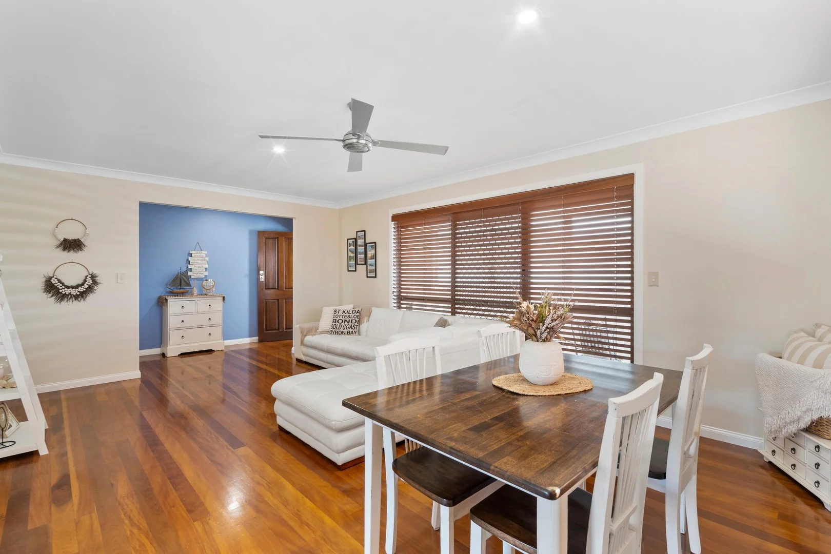 3 Pacific Ave, Elanora QLD 4221