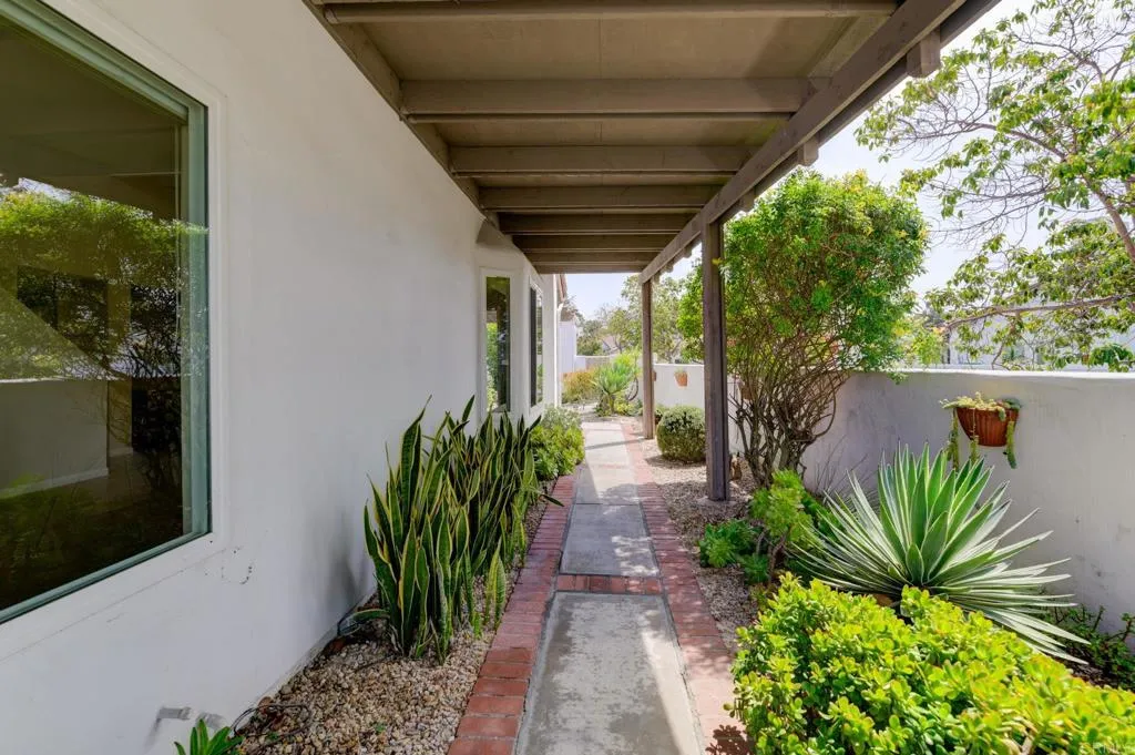 4609 Zamora Way, Oceanside, CA 92056