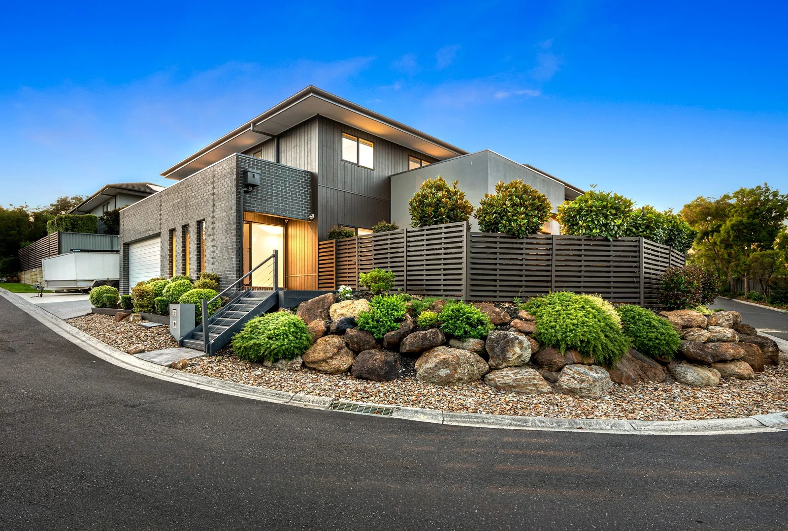 11 Sun Dew Close, St Helena VIC 3088