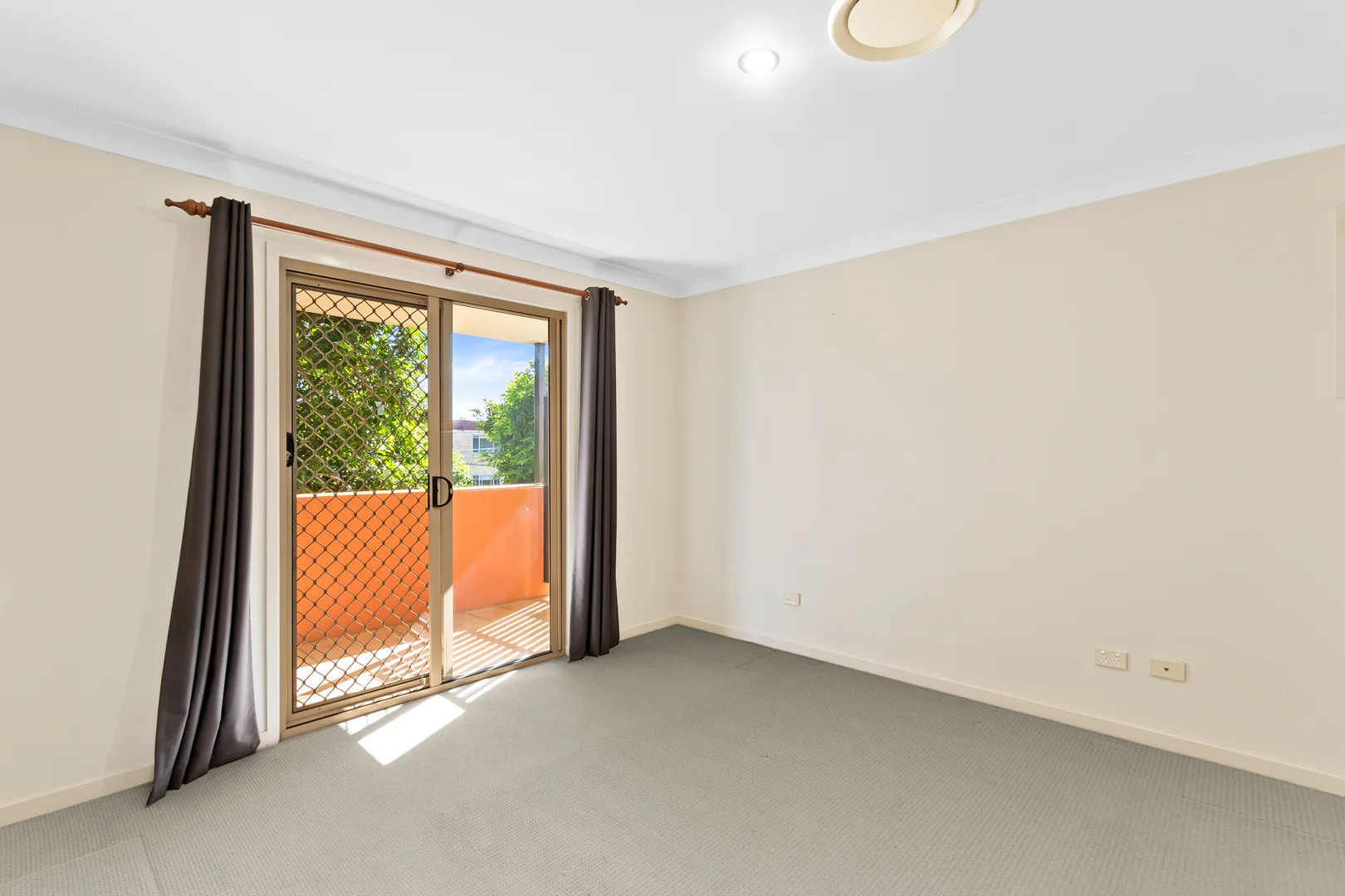 Additional image 6 of 1/65 Kitchener Street, Coorparoo QLD 4151