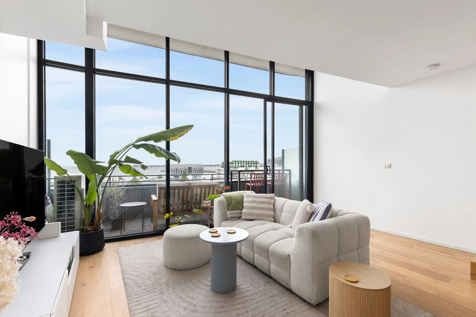 Additional image 2 of 805/55 Bay Street, Port Melbourne VIC 3207