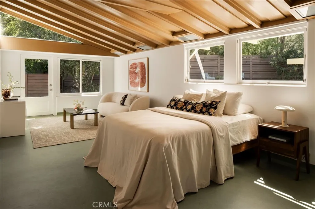 Additional image 93 of 19950 Collier Street, Woodland Hills, CA 91364