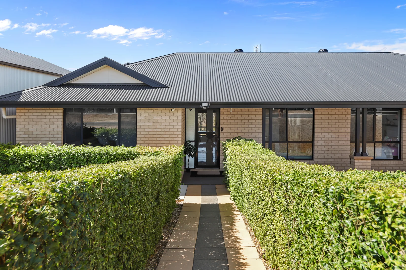 14 Upper Campbell Street, Aberdeen NSW 2336