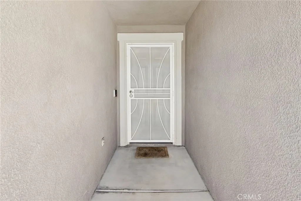 3086 Hawthorne Road, Perris, CA 92571 photo 5