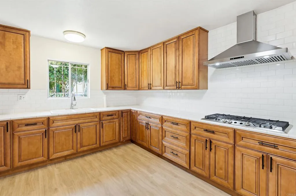 Additional image 66 of 7128 Jacmar Avenue, San Diego, CA 92114