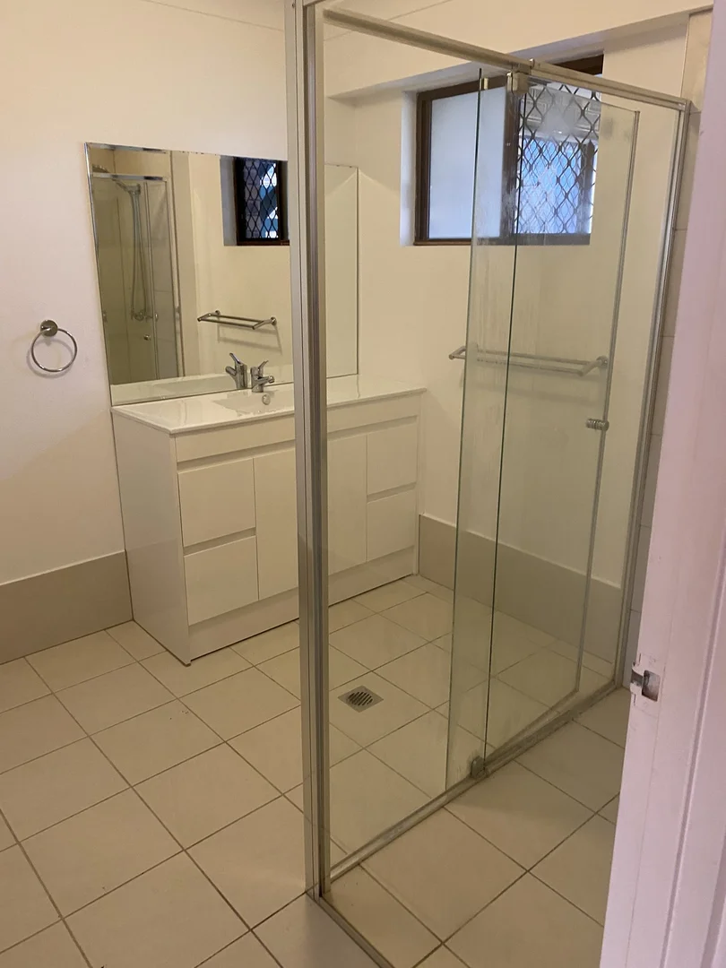 Additional image 2 of 2/8 Christina Court, Mermaid Waters QLD 4218