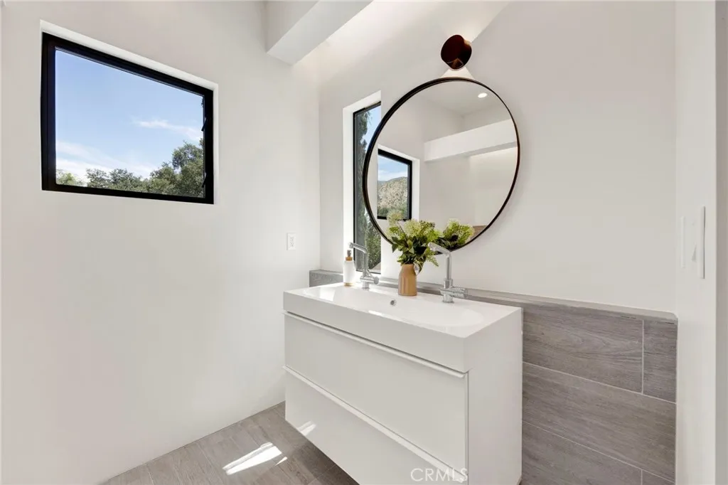 Additional image 45 of 325 W Grandview Avenue, Sierra Madre, CA 91024