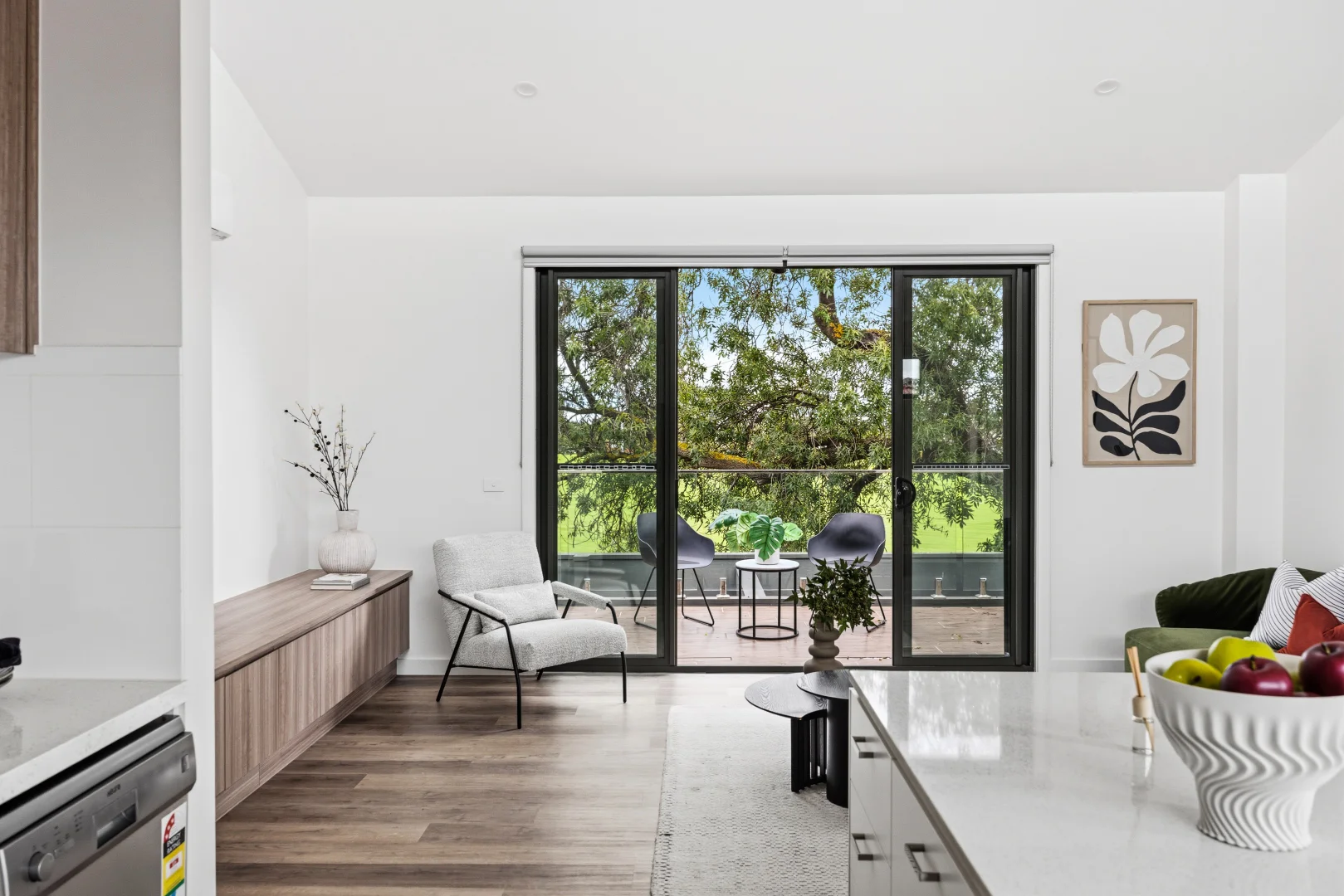 Additional image 7 of 2/4 Enderly Avenue, Reservoir VIC 3073