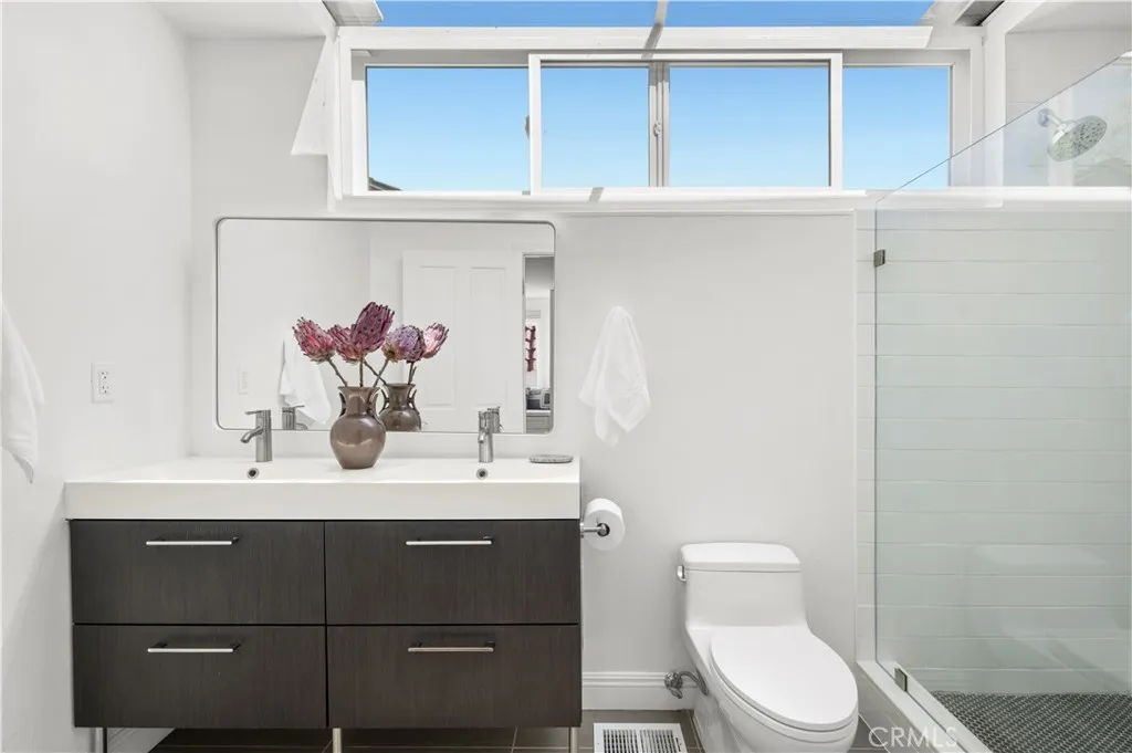Additional image 12 of 708 Iris Avenue Unit A, Corona Del Mar, CA 92625