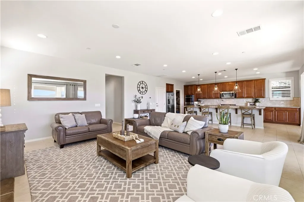 Additional image 49 of 28886 West Hills Drive, Valencia, CA 91354