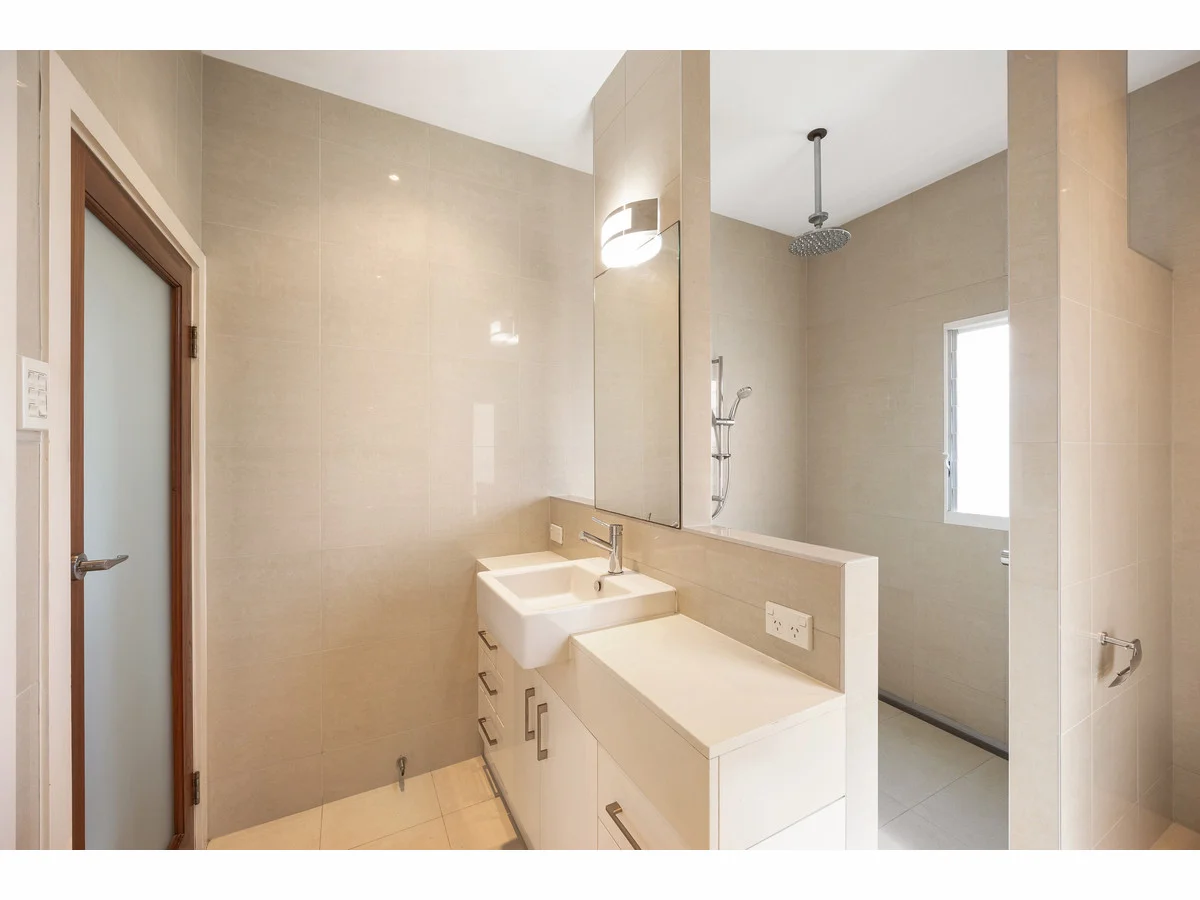Additional image 6 of 1/250 Kingsford Smith Drive, Hamilton QLD 4007