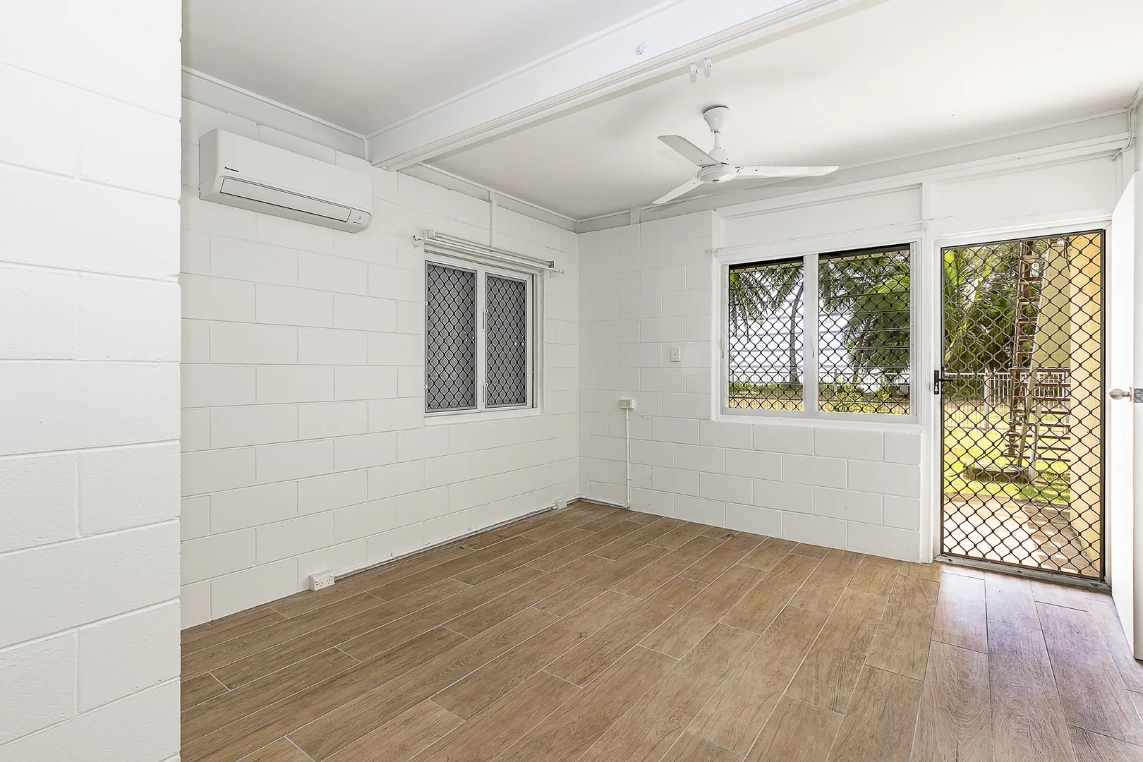 Additional image 3 of 2/69 Cay Street, Saunders Beach QLD 4818