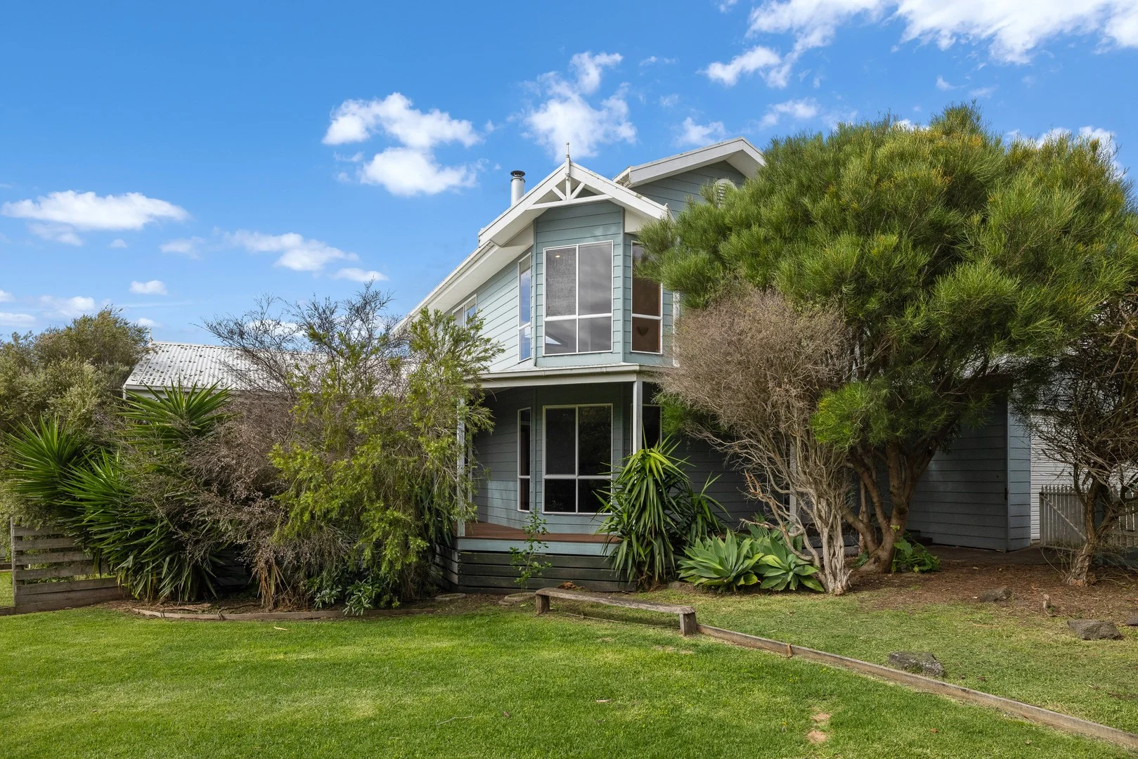 2 Tingara Close, San Remo VIC 3925
