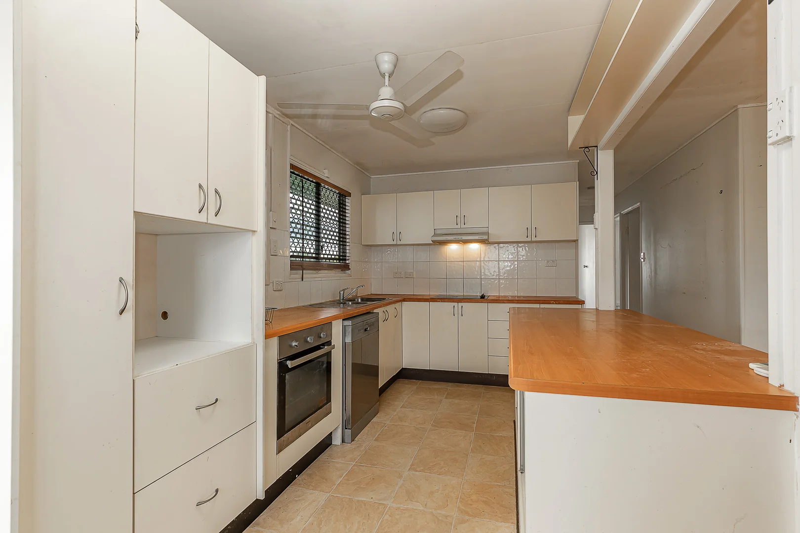Additional image 2 of 15 Robert Towns Cres, Condon QLD 4815