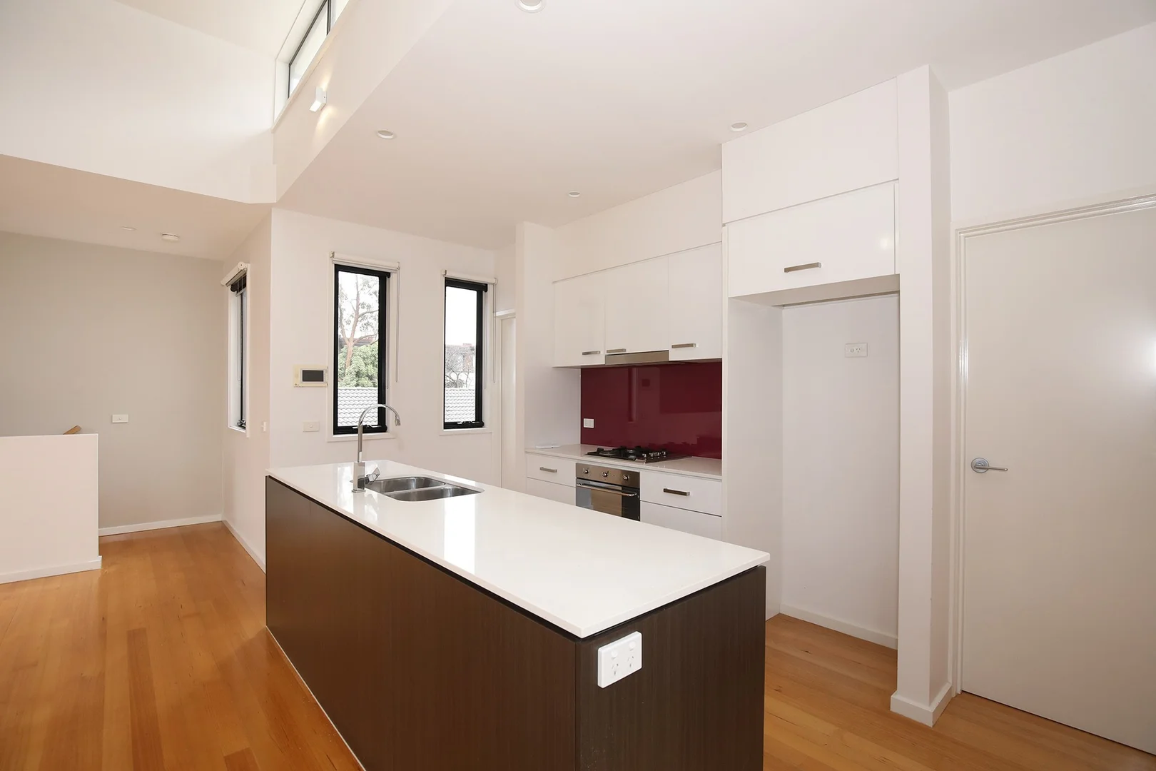 Additional image 2 of 1/90 Thames Street, Box Hill VIC 3128