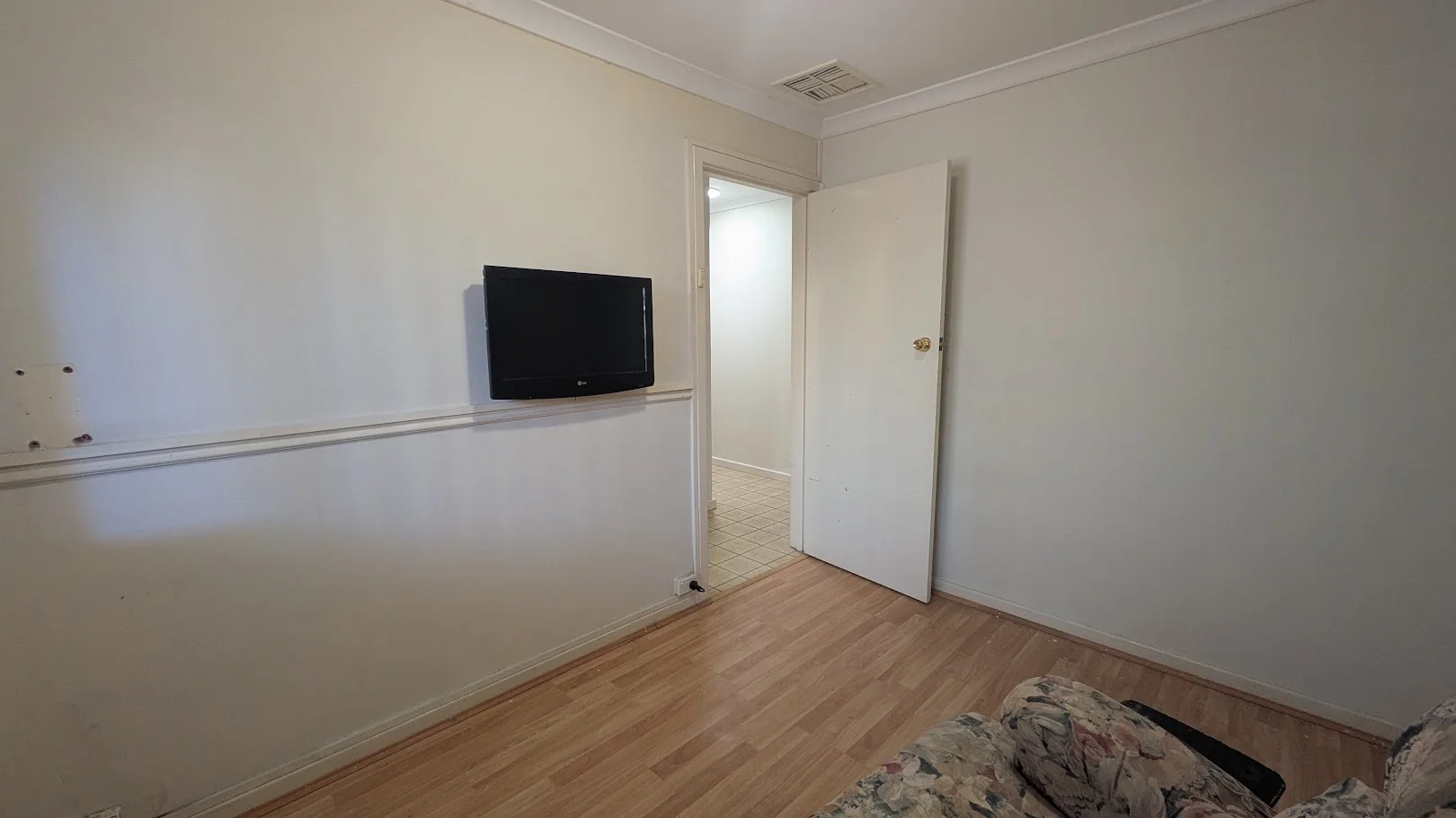 Additional image 5 of Huge Room/3 Albatross Pass, Willetton WA 6155