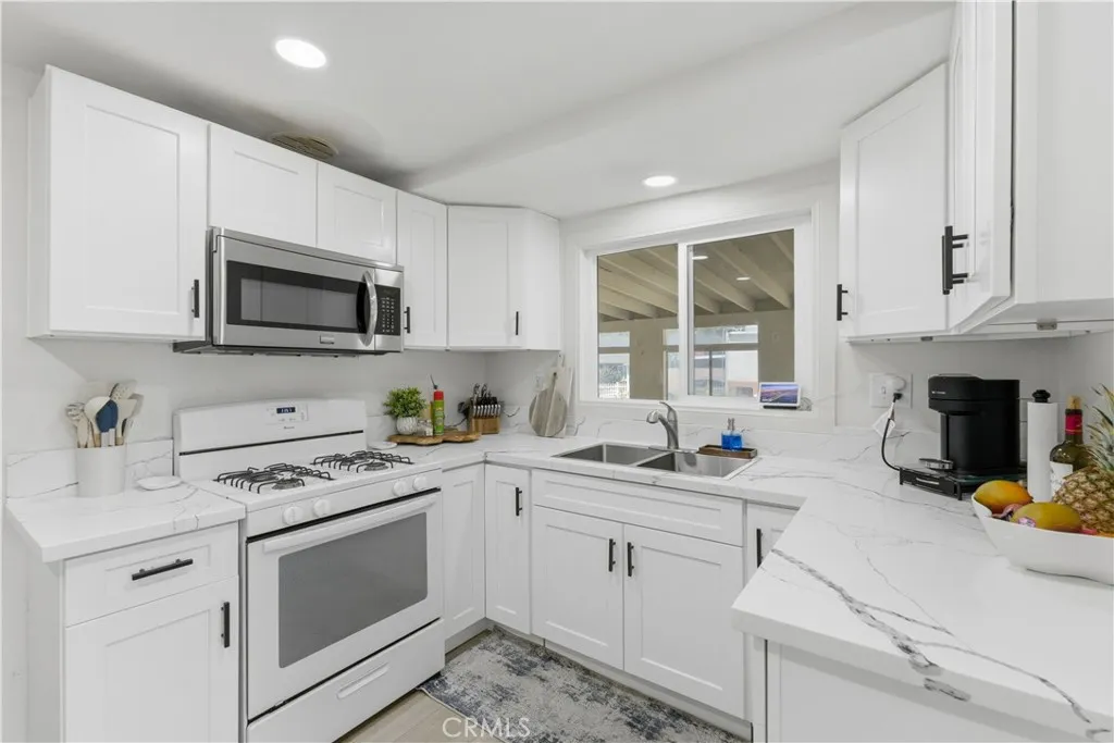 Additional image 76 of 26917 Yale St, Hemet, CA 92544